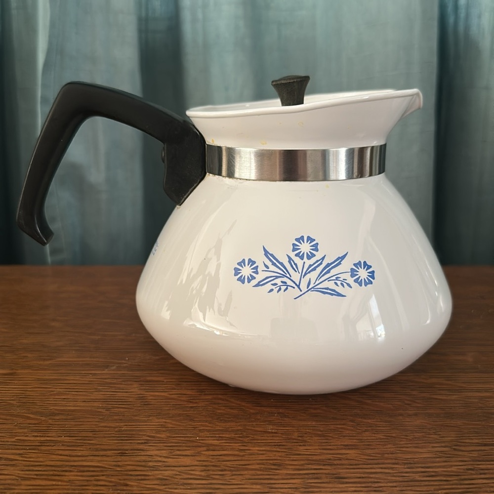 VTG Corning Ware Blue Cornflower Cottage Teapot Tea Kettle P-104 Home Decor